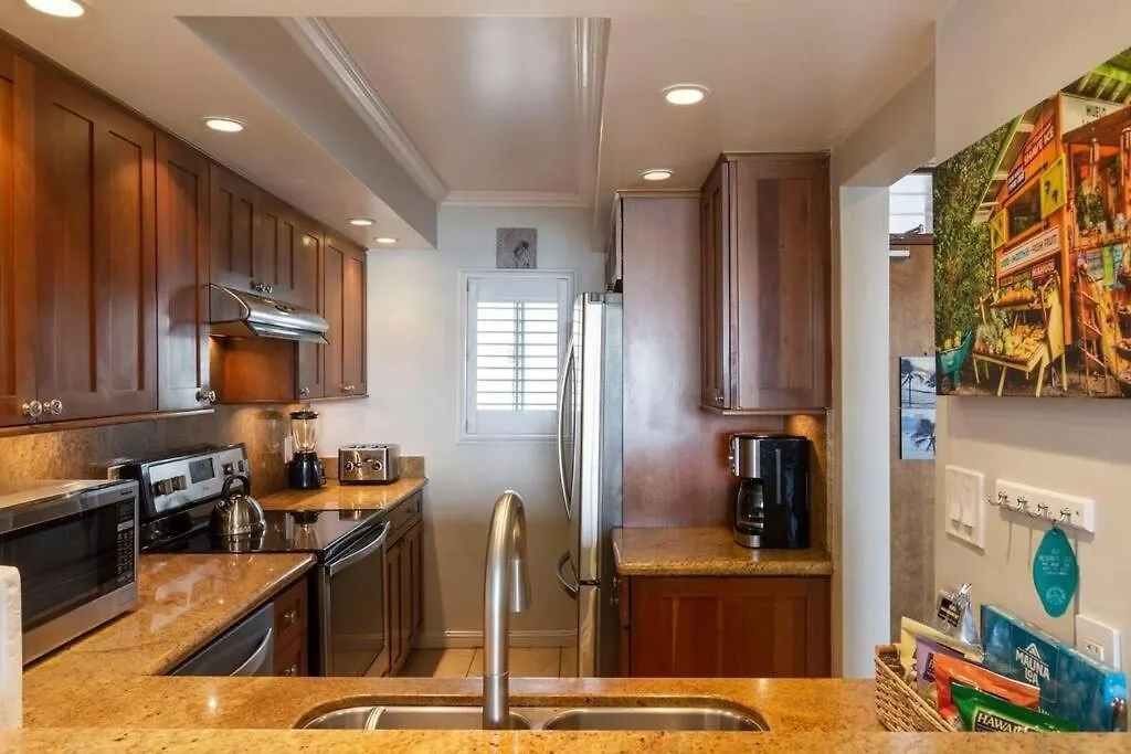 Menehune Shores 218- Updated Prime Oceanfront 3 Bedroom At Menehune Shores Kihei USA